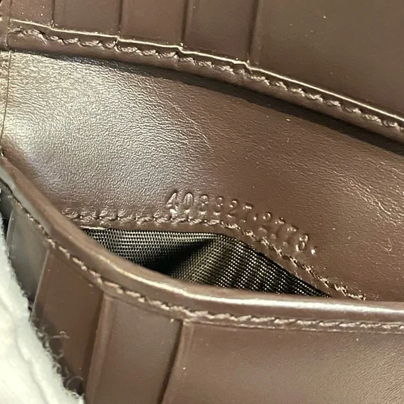 Gucci Web Brown GG Signature Bi fold Web wallet 408827 w/Box - Picture 9 of 9